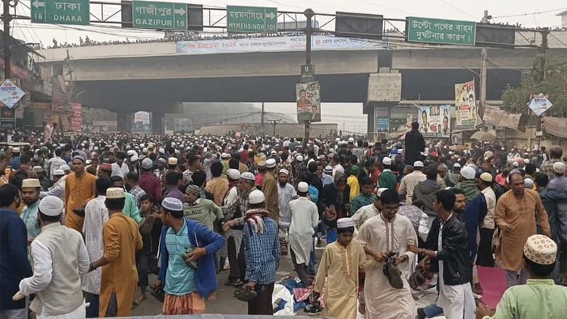 ইজতেমার ময়দানে বিকট শব্দে আছড়ে পড়ল ড্রোন, ছুটোছুটিতে আহত অর্ধশতাধিক